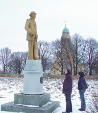 Памятник В.Ф.Голубеву.