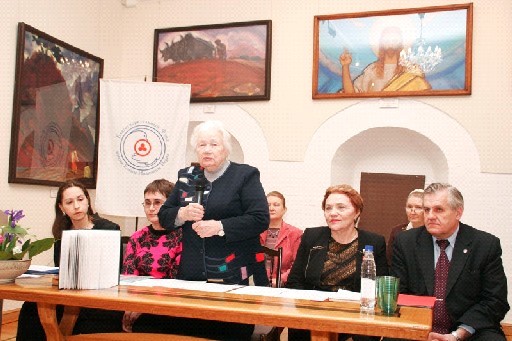 Справа налево: Стеценко, Попович, Шапошникова, Книжник...